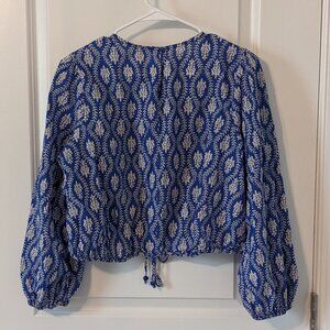 Zara Blue & Cream Long-Sleeved Cropped Blouse - Size Medium